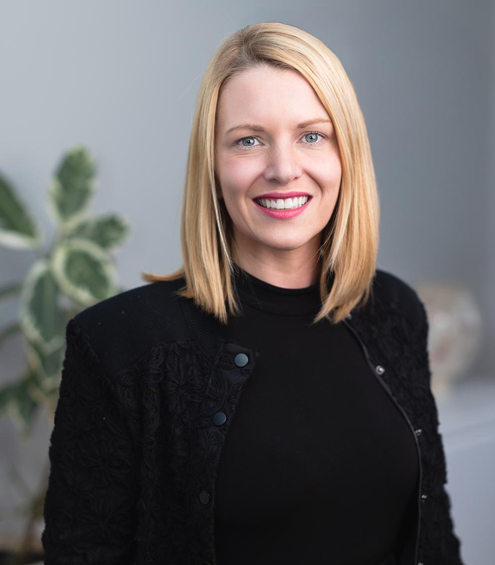 Dr. Amanda MacDonald Green