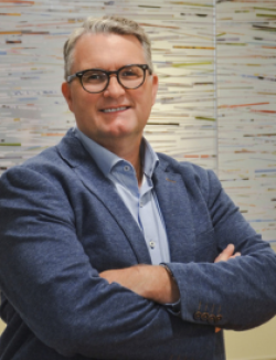 Dr. Jason Howard