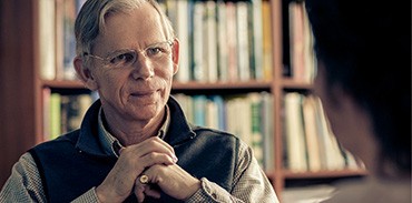 Dr. Ian Slayter
