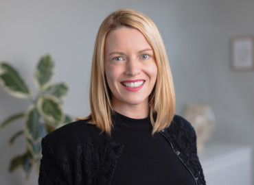 Dr. Amanda MacDonald Green