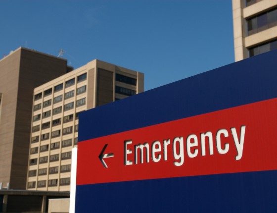 image of an hospital emergency sign